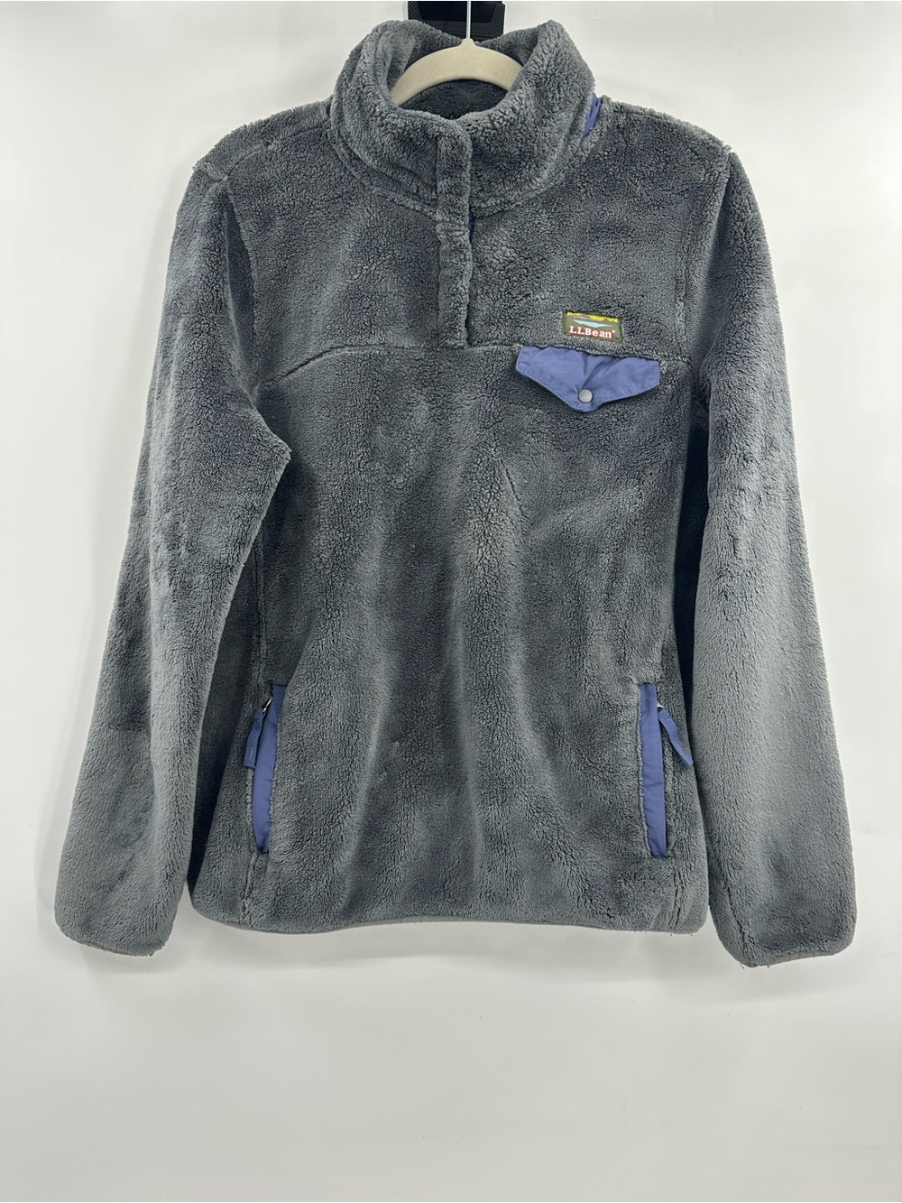 L.L. Bean Plush Fleece Pullover in Gray with Blue Accents